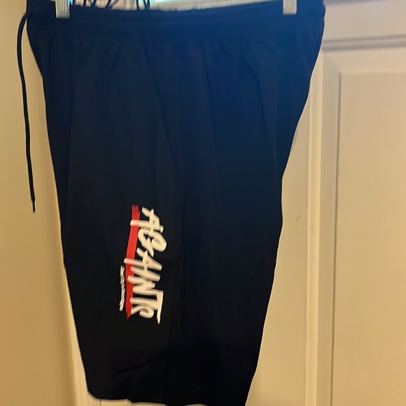 901
4XL mean 52 - waist line and 5254 chest size - Picture 8 of 9